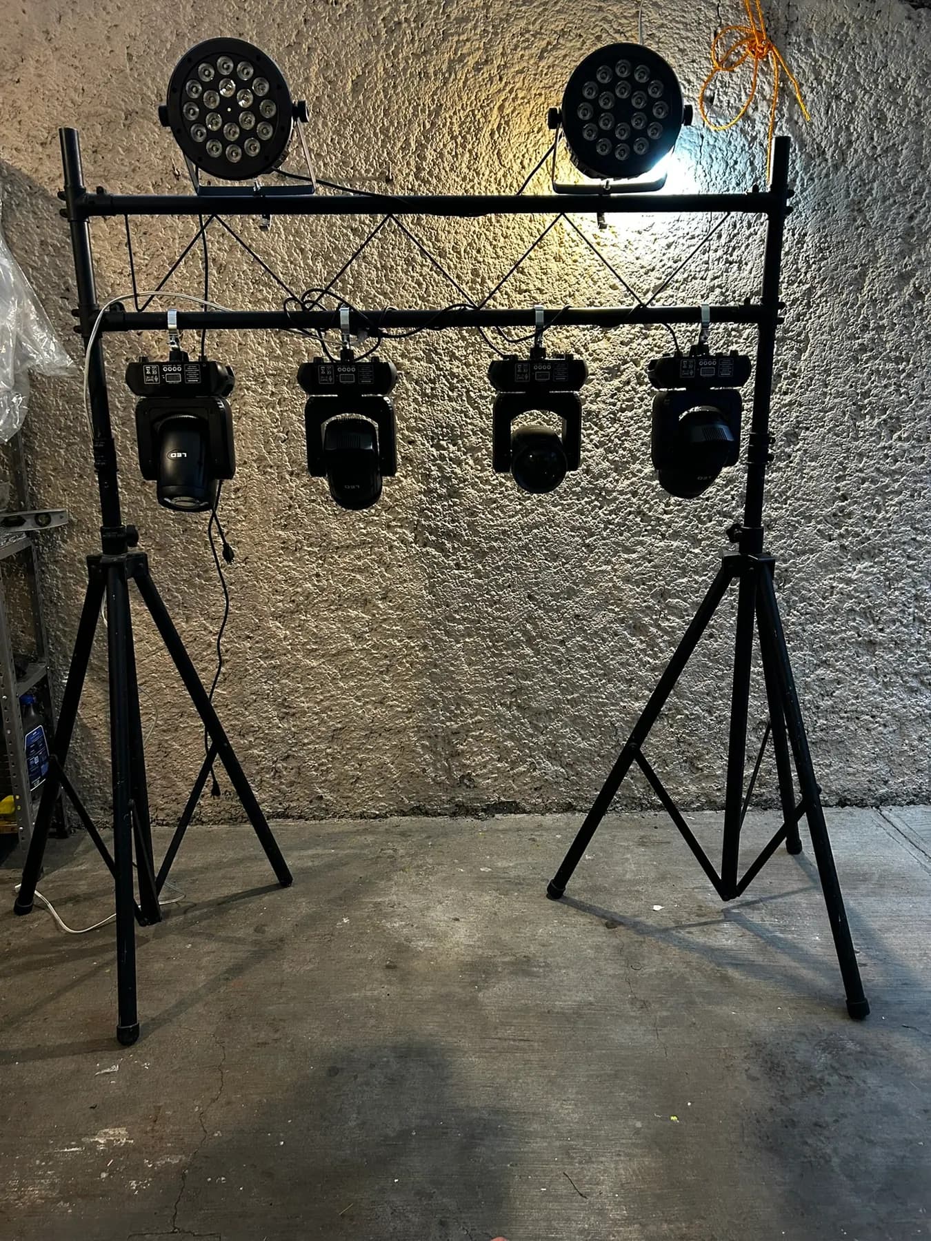 Barra de iluminación lista - LED / Moving heads