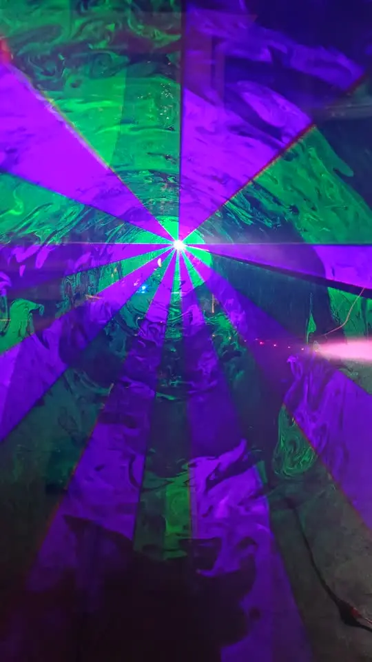 Poster de video: Show de iluminación y sonido